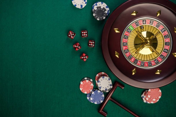 erek ayam platform interface showing sportsbook, live-dealer, and slot game sections